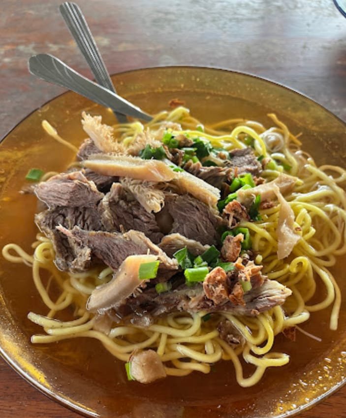 bihun sup periuk besar