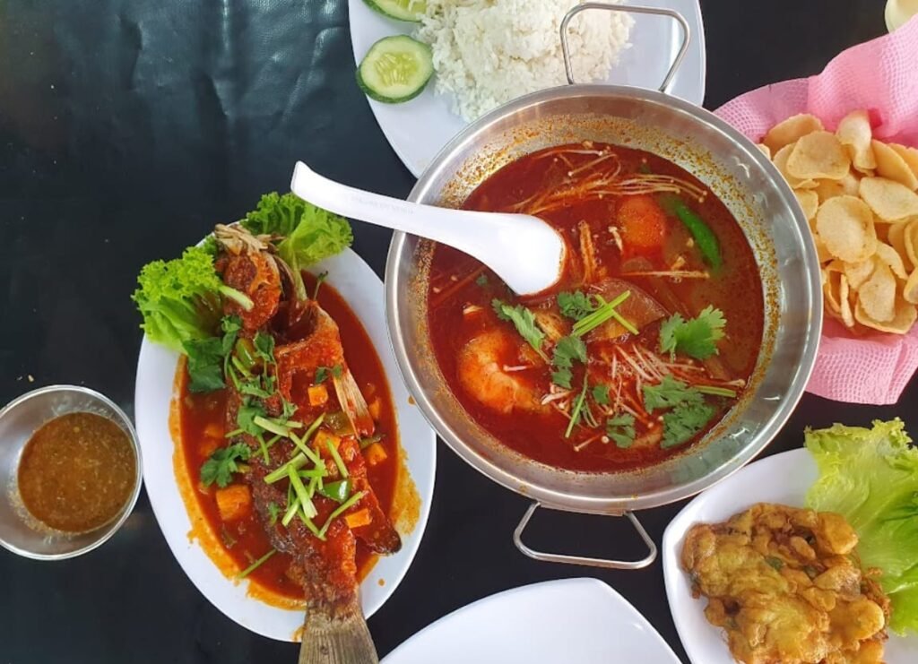 ekonomi tomyam sungai dua